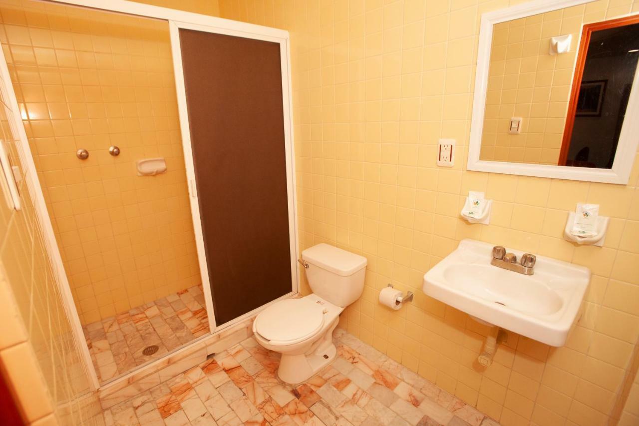 Hotel Tres Colonias - Solo Adultos Mexikóváros Kültér fotó